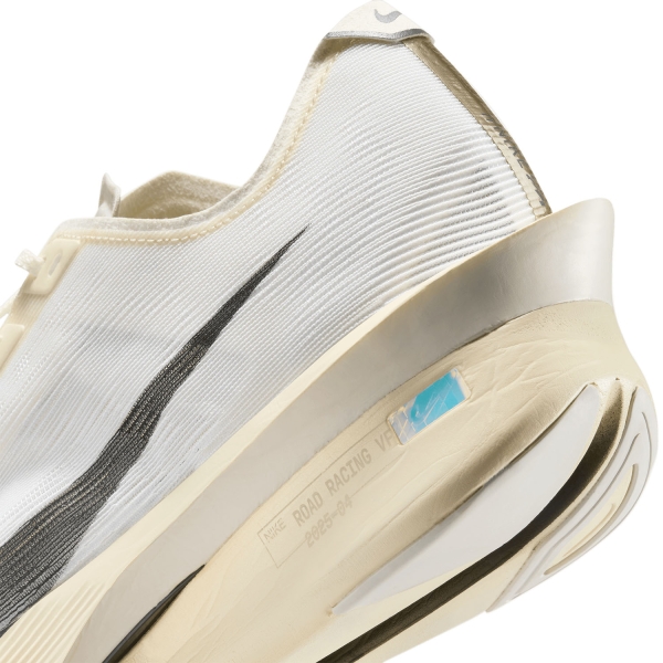 Nike Vaporfly 4 JI - Sail/Medium Ash/Metallic Gold Grain/Phantom