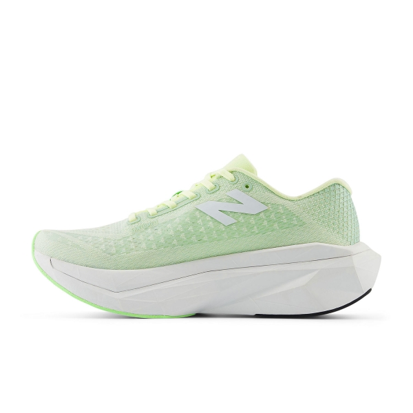New Balance FuelCell SuperComp Trainer v3 - Melon Water/Clay Ash/White