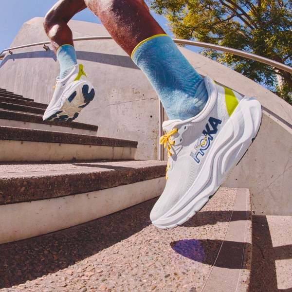 Hoka Arahi 8 - Stardust/Cosmic Grey