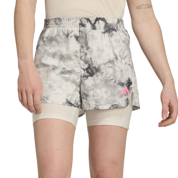 Pantaloncini Running Donna adidas Own The Run Spray Dye 2in1 2in Pantaloncini  Orbit Grey/Black JN9669