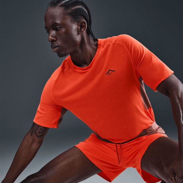 Nike Dri-FIT ADV Solar Chase Maglietta - Picante Red/Black