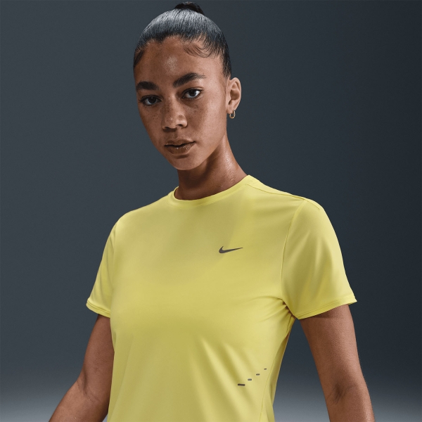 Nike Swift T-Shirt - Light Zitron/Reflective Silver