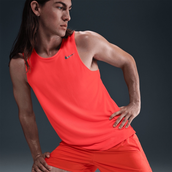 Nike Challenger 2 in 1 5in Shorts - Bright Crimson/Reflective Silver