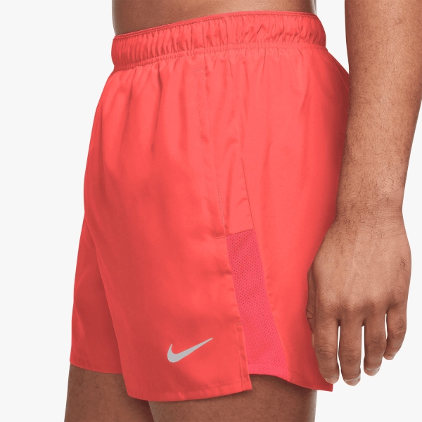 Nike Challenger 5in Pantaloncini - Bright Crimson/Reflective Silver