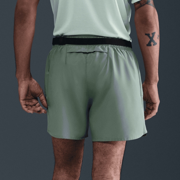 Nike Challenger 5in Pantaloncini - Clay Green/Reflective Silver