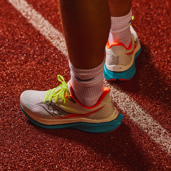 Saucony Endorphin Speed 5 - White/Mutant