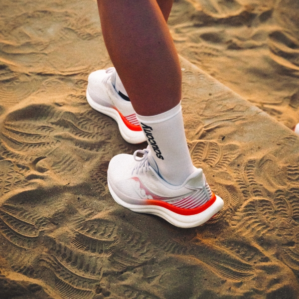 Saucony Triumph 23 - White/Wistful