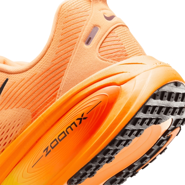 Nike Vomero 18 - Orange Chalk/Black/Total Orange/Volt