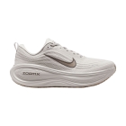 Nike Vomero Plus - College Grey/Medium Ash/Light Iron Ore