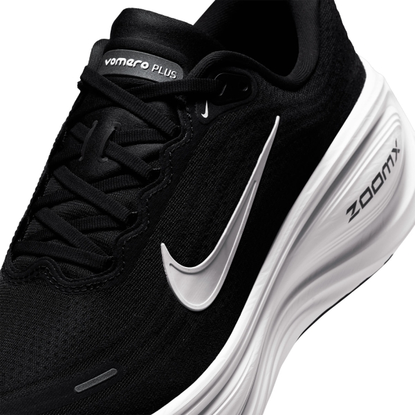 Nike Vomero Plus Wide - Black/White/Anthracite/Light Smoke Grey