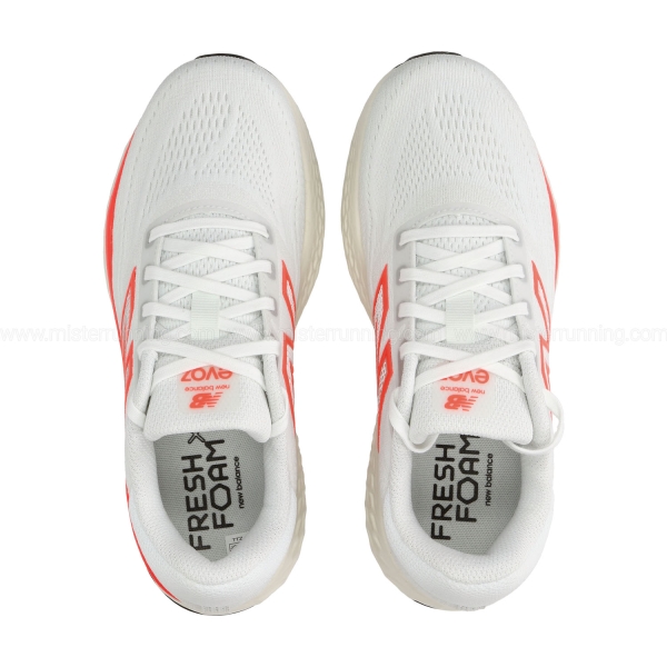 New Balance Fresh Foam X Evoz v4 - White/Urgent Red