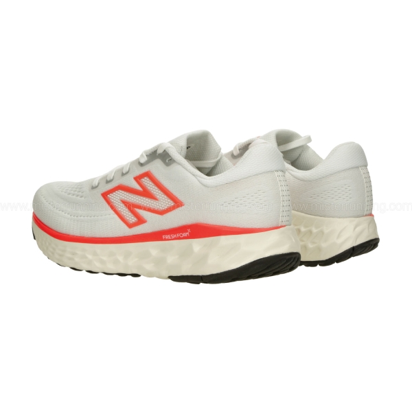 New Balance Fresh Foam X Evoz v4 - White/Urgent Red
