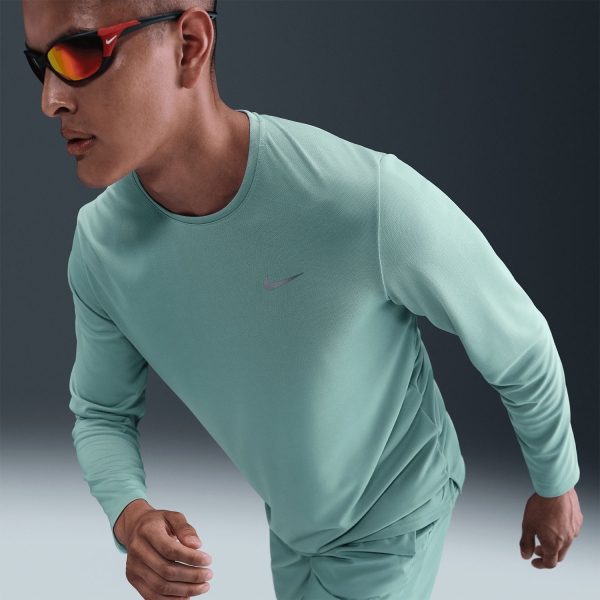 Nike Dri-FIT UV Miler Maglia - Cannon/Reflective Silver