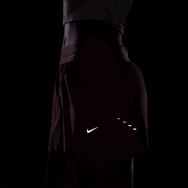 Nike Swift 2 in 1 2.5in Pantaloncini - Sweet Beet/Reflective Silver