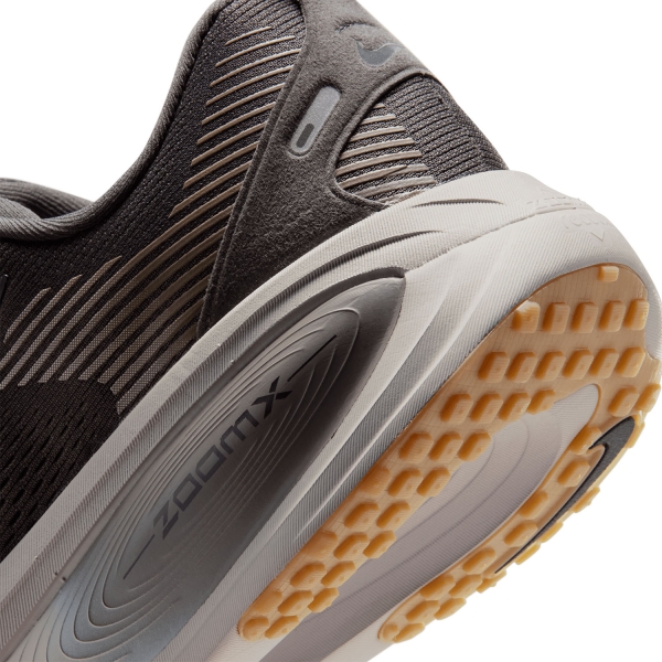Nike Vomero 18 - Medium Ash/Black/College Grey/Pale Ivory