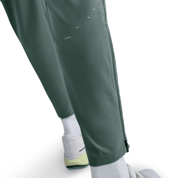 Nike Dri-FIT Stride EK Pantaloni - Clay Green/Seaweed/Reflective Silver