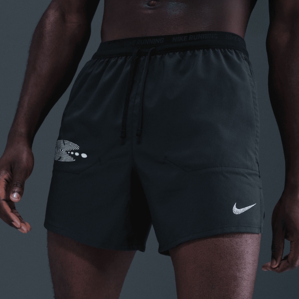 Men's Running Shorts Nike Stride Energy DriFIT 5in Shorts  Black IM7434010