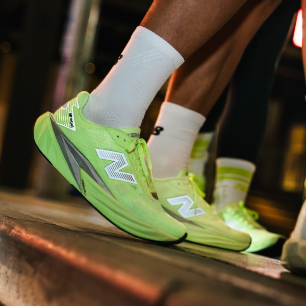 New Balance FuelCell Rebel v5 - Mint Flash/Lab Green/Silver Metallic