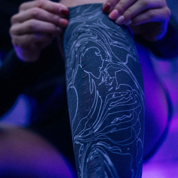 Compressport R2 3.0 Aurora Pantorrilleras de Compresión - Black/Aurora