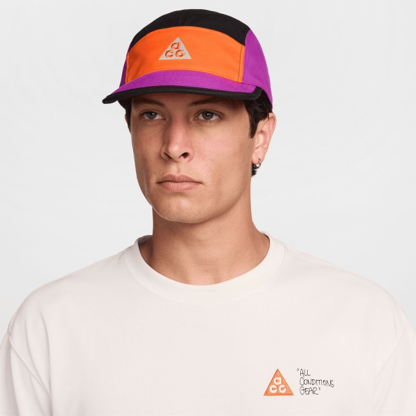 Hats & Visors Nike ACG Fly Cap  Safety Orange/Vivid Purple IH8673819