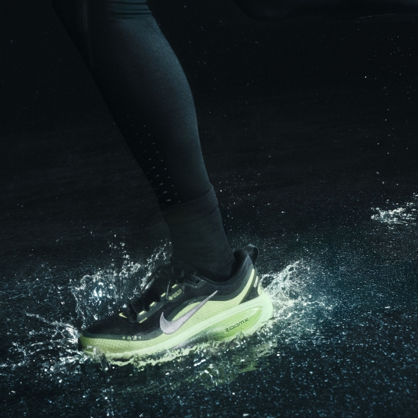 Nike Vomero 18 GTX - Seaweed/Light Liquid Lime/Cyber