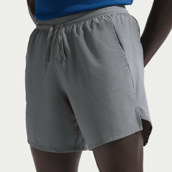 Men's Running Shorts Nike DriFIT Stride Pro 7in Shorts  Smoke Grey/Reflective Silver IF2046084