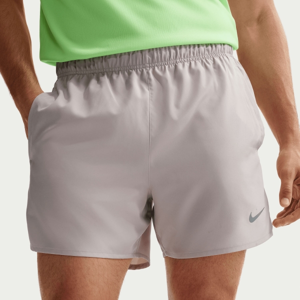 Men's Running Shorts Nike Challenger 5in Shorts  Moon Particle/Reflective Silver DV9363211