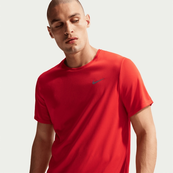 Nike Dri-FIT UV Run Division Miler T-Shirt - Light Crimson/Reflective Silver