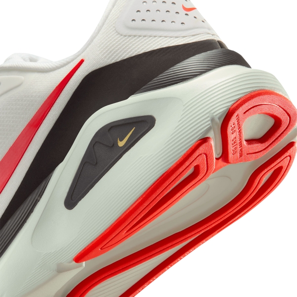 Nike Structure 26 - White/Bright Crimson/Medium Ash