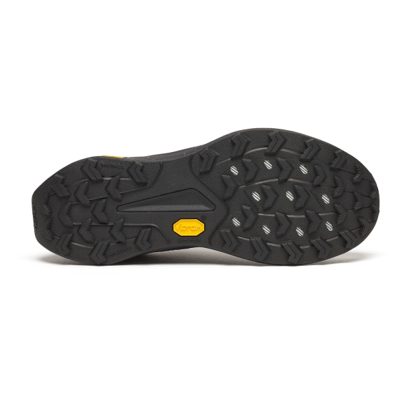 Saucony Peregrine 16 - Carbon/Black