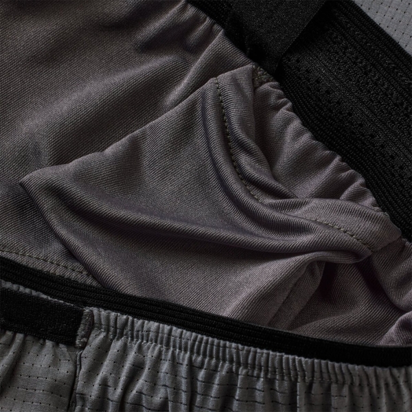 Mizuno Tech Light 3.5in Pantaloncini - Lava Smoke