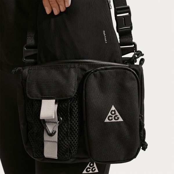 Nike ACG Vest - Black/Summit White