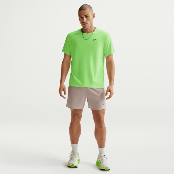 Nike Dri-FIT UV Run Division Miler T-Shirt - Lime Blast/Reflective Silver