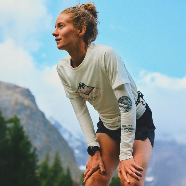 ASICS Fujitrail Logo Reflective T-Shirt - Cream