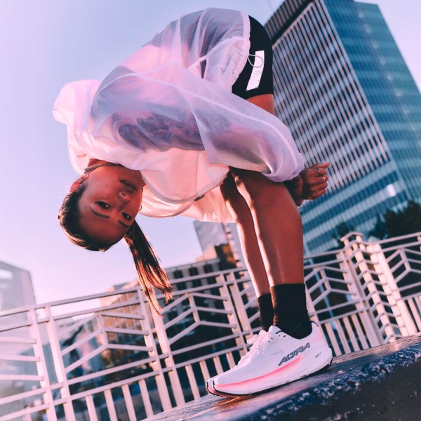 Altra Experience Flow 3 - White/Coral