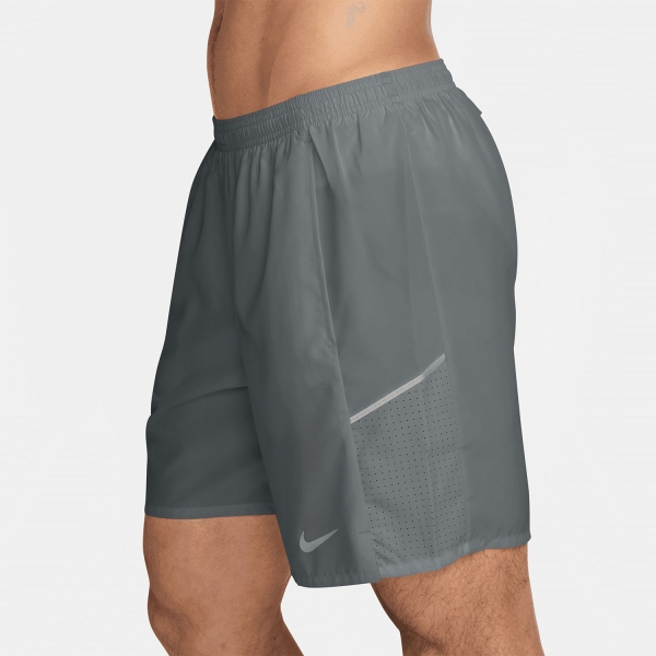 Nike Miler 7in Shorts - Smoke Grey/Reflective Silver