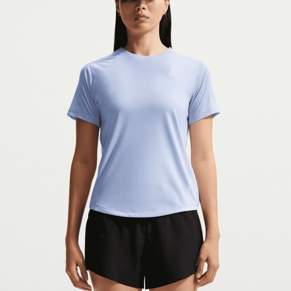 Maglie Manica Corta Trail Running Donna Nike ACG DriFIT Maglietta  Hydrogen Blue/Photon Dust/Summit White IO9650407