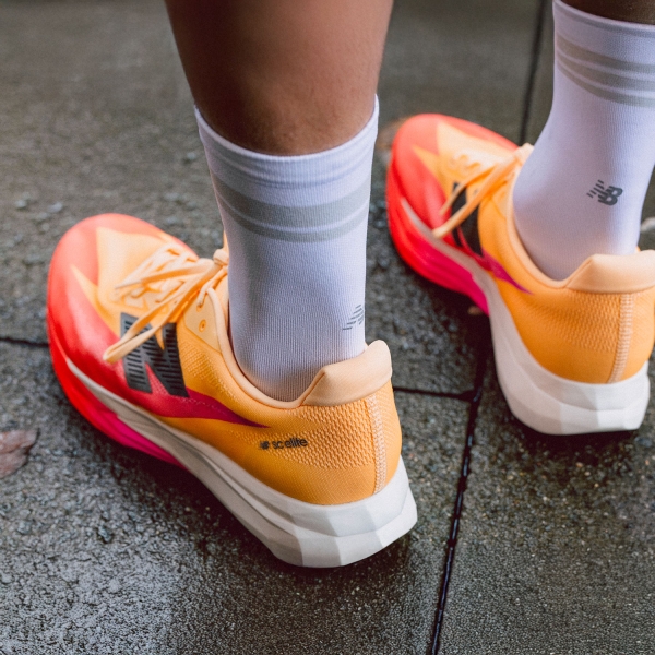 New Balance FuelCell SuperComp Elite v5 - Tangerine Heat/White Peach/Pink Heat