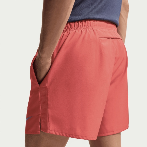 Nike Challenger 5in Pantaloncini - Light Crtimson/Reflective Silver