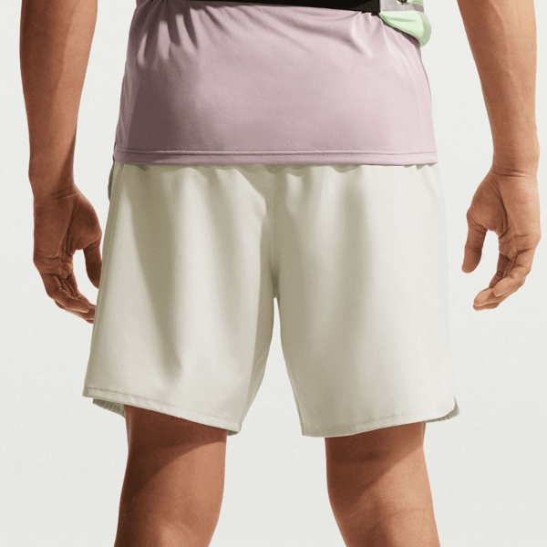 Nike Challenger Logo 7in Pantaloncini - Moon Particle/Reflective Silver