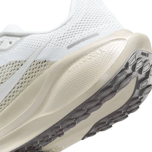 Nike Pegasus 41 ESS - White/Chalk/Sea Glass