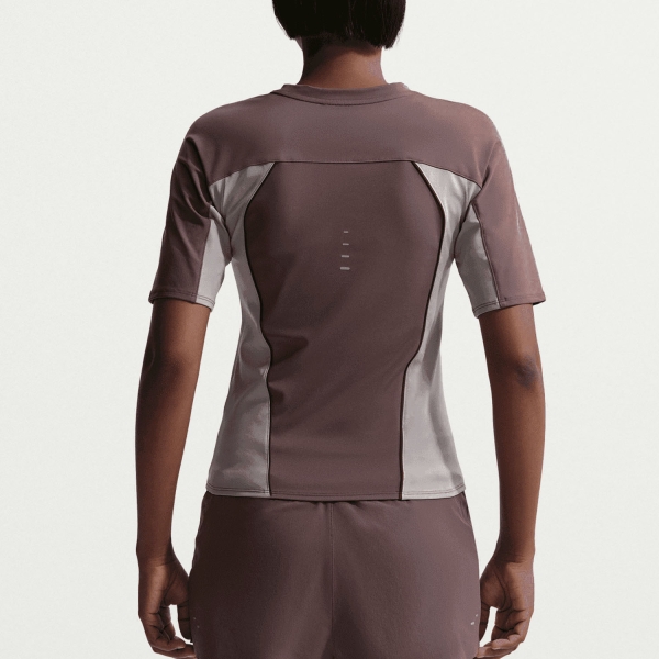 Nike Swift Dri-FIT Maglietta - Tattoo/Light Violet Ore/Reflective Silver