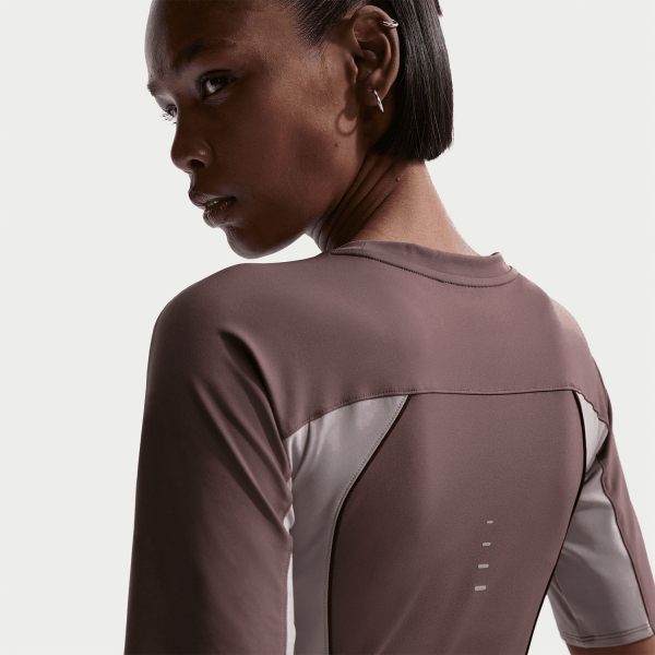 Nike Swift Dri-FIT Maglietta - Tattoo/Light Violet Ore/Reflective Silver