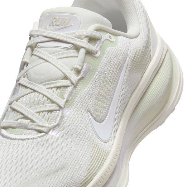 Nike Vomero 18 ESS - Summit White/White/Chalk/Sea Glass