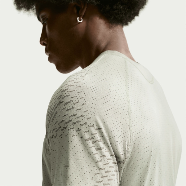 Nike Stride Dri-FIT ADV Maglietta - Spruce Fog/Light Army/Reflective Silver