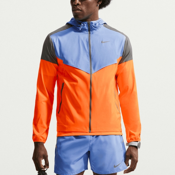  Nike Impossibly Giacca  Total Orange/Royal Pulse/Smoke Grey HV6521803