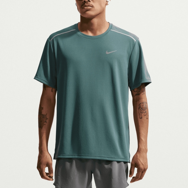 Maglietta Running Uomo Nike DriFIT UV Miler Maglietta  Mineral Slate/Reflective Silver IF2082382