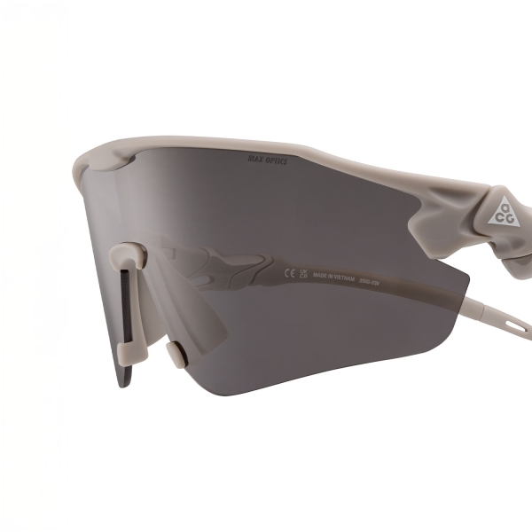 Nike ACG Vista Peak Gafas de Sol - Matte College Grey/Grey