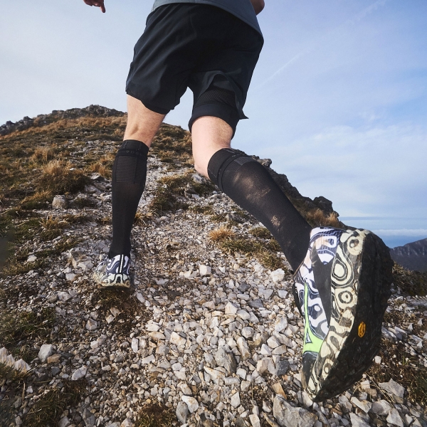 Mizuno Neo Accera - Dawn Blue/Lightning Yellow/Black