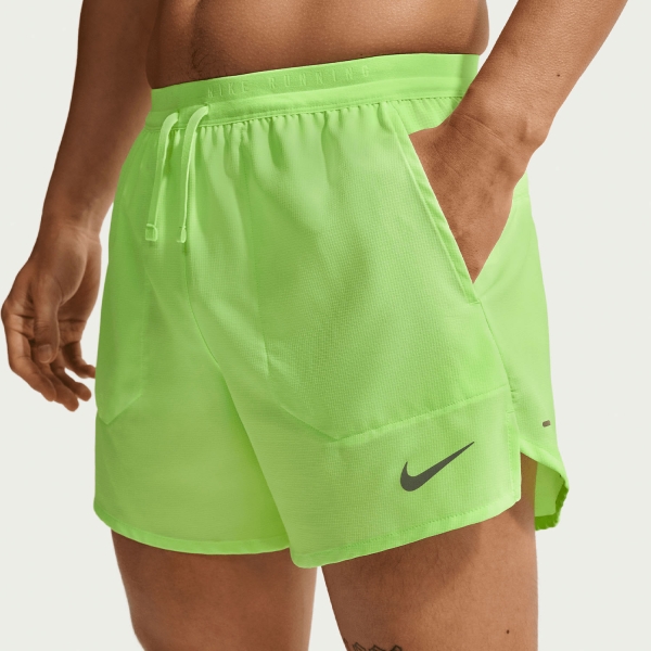 Pantalone cortos Running Hombre Nike Stride DriFIT 5in Shorts  Lime Blast/Reflective Silver IF2038377